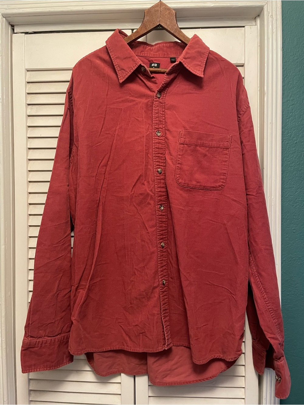 Uniqlo Men's Rust Red Corduroy Button-Down Shirt